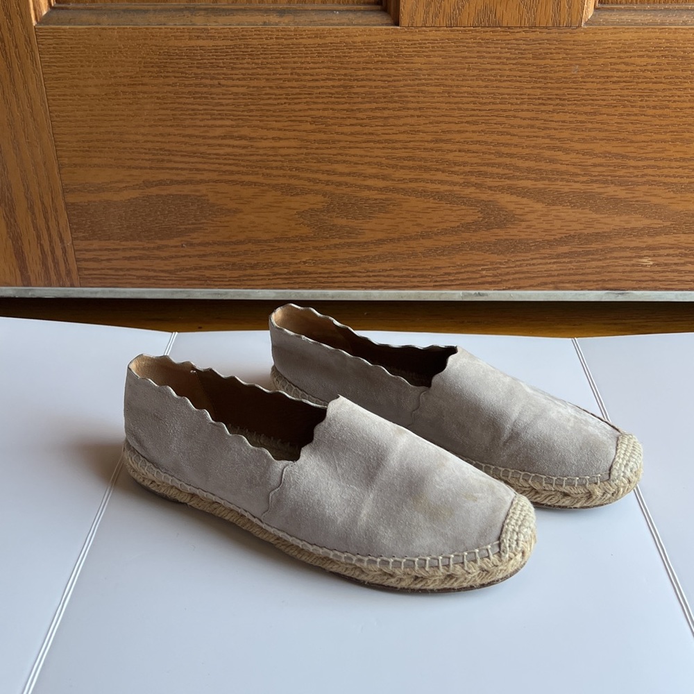 Chloé Lauren Scalloped Suede Espadrille Flats Gray Slip On Jute Sole Size 7.5